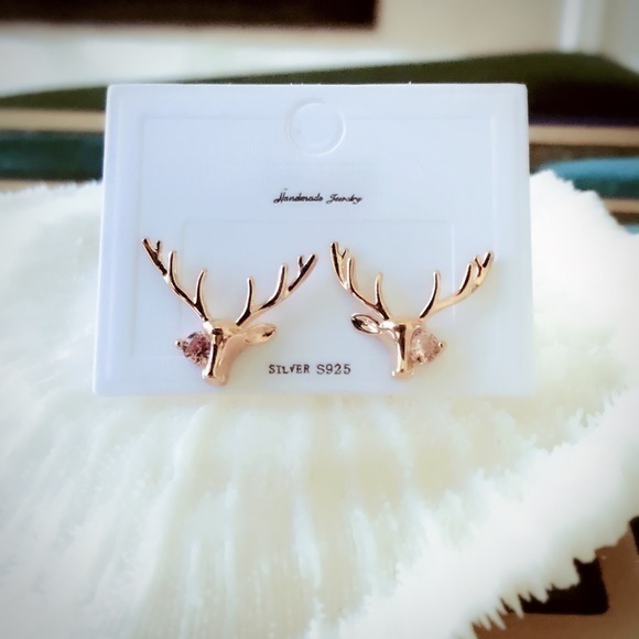 18K Gold Vermeil Deer Head Earrings - Picture 1 of 5
